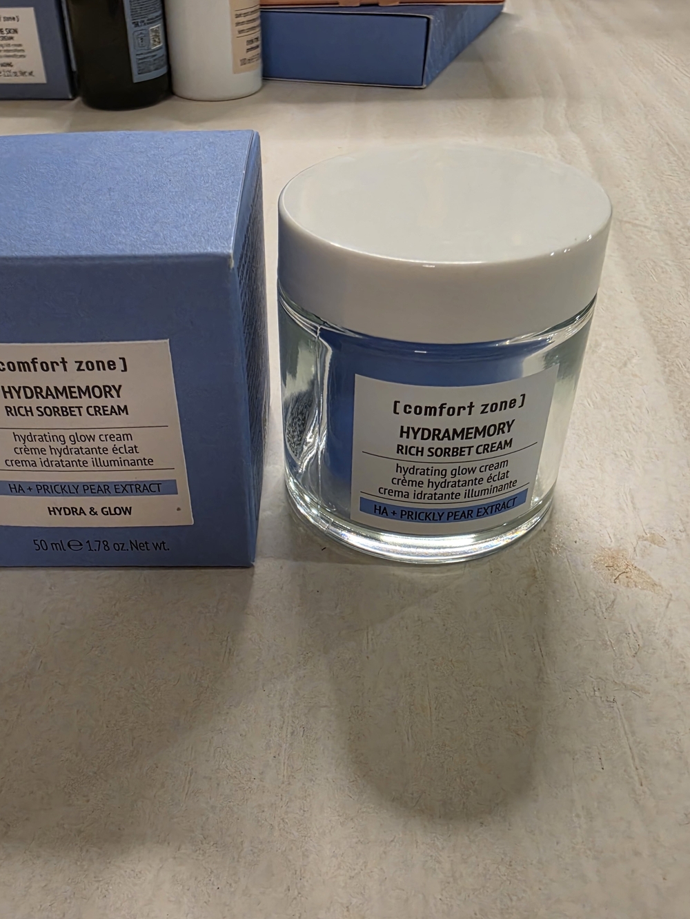 Comfort Zone Hydramemory Rich Sorbet Cream - Blue & White Jar